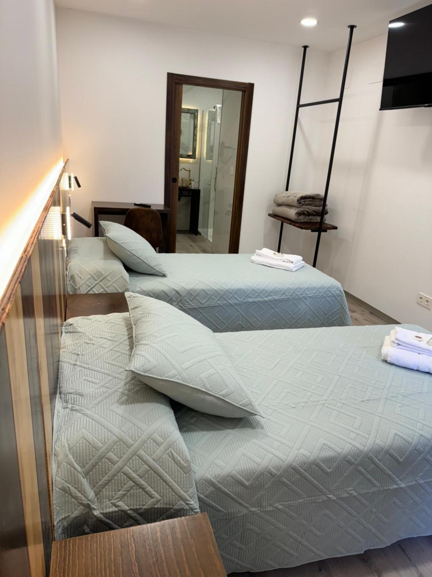 Boutique Vila De Triacastela Esterno foto